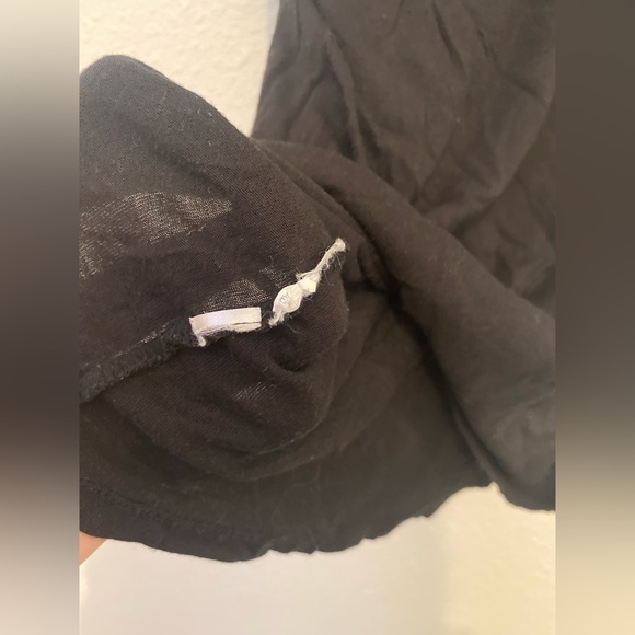 Calvin Klein women's T-Shirt XS x-Small Black Short Sleeve Crew Neck T-Shirt - Picture 4 of 4